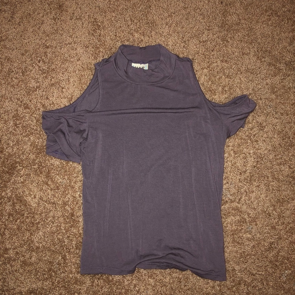 fitted top